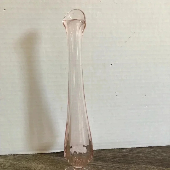 Vintage  Pink Bud Vase - Picture 2 of 12